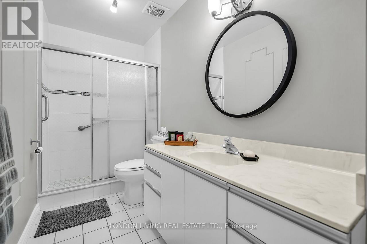 604 - 549 Ridout Street N, London East (East F), Ontario  N6A 5N5 - Photo 26 - X12490896