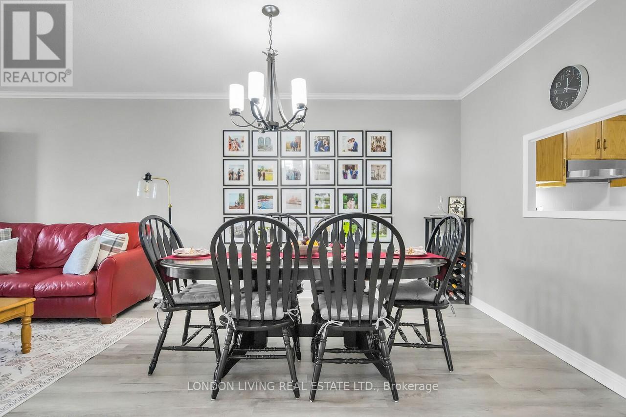 604 - 549 Ridout Street N, London East (East F), Ontario  N6A 5N5 - Photo 8 - X12490896