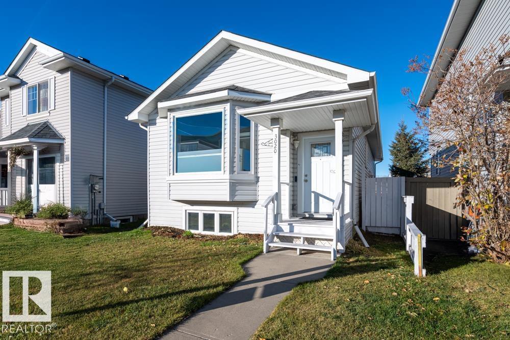 3020 32 AV NW, Edmonton, Alberta