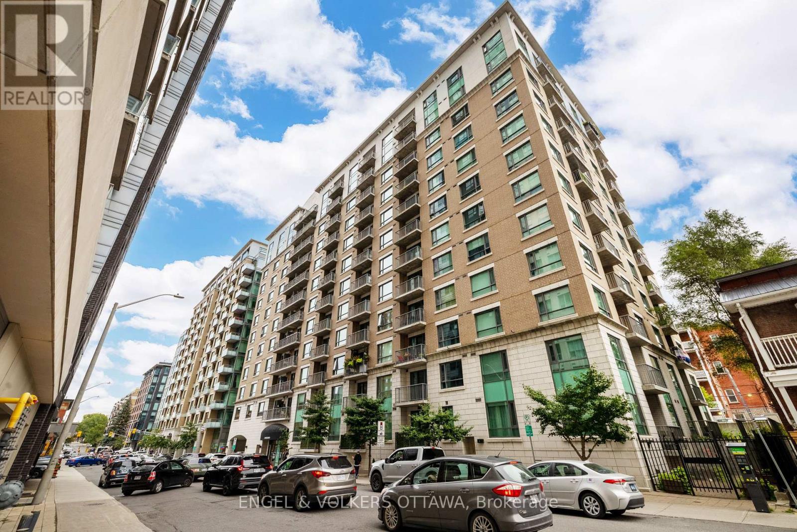 409 - 200 BESSERER STREET, Ottawa, Ontario