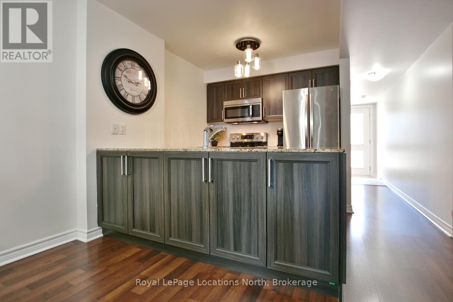 102 - 1 Brandy Lane Drive, Collingwood, Ontario  L9Y 0X4 - Photo 12 - S12490882