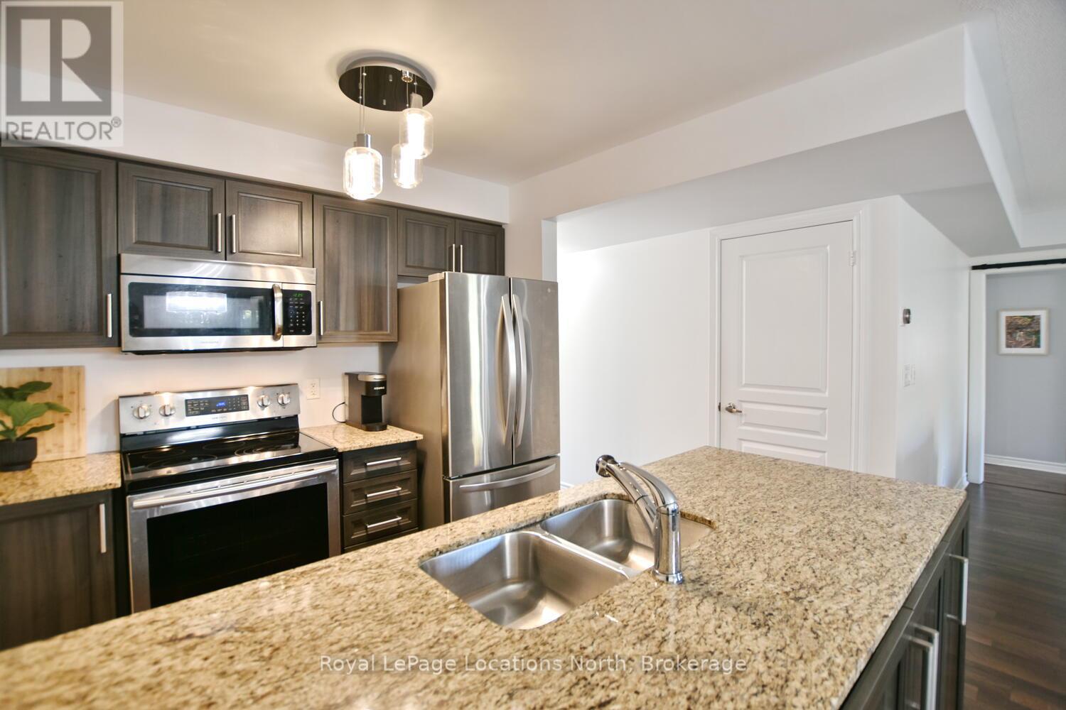 102 - 1 Brandy Lane Drive, Collingwood, Ontario  L9Y 0X4 - Photo 15 - S12490882