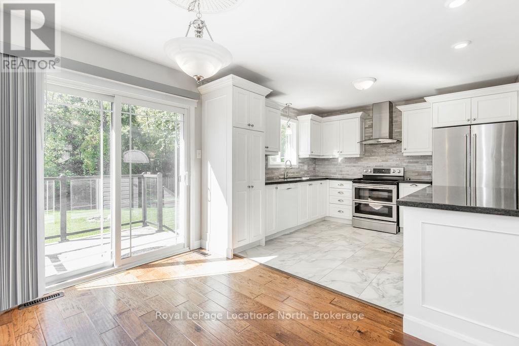 88 61st Street S, Wasaga Beach, Ontario  L9Z 2Z3 - Photo 11 - S12490912