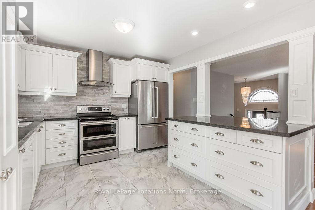 88 61st Street S, Wasaga Beach, Ontario  L9Z 2Z3 - Photo 16 - S12490912