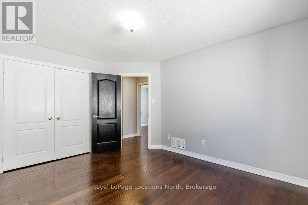 88 61st Street S, Wasaga Beach, Ontario  L9Z 2Z3 - Photo 23 - S12490912