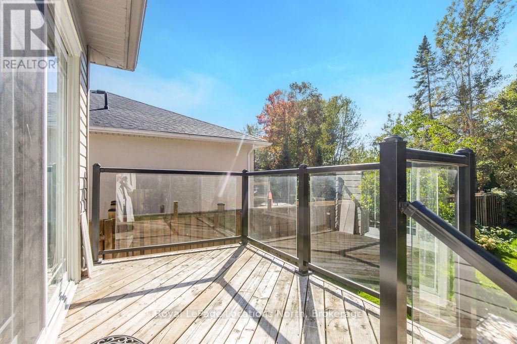 88 61st Street S, Wasaga Beach, Ontario  L9Z 2Z3 - Photo 35 - S12490912