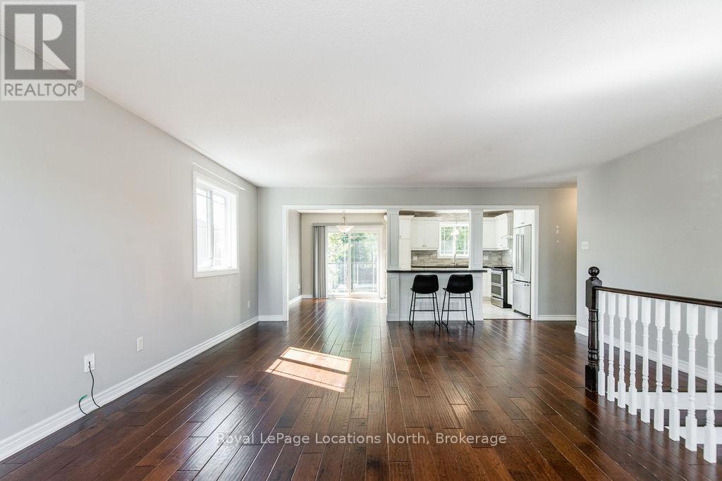 88 61st Street S, Wasaga Beach, Ontario  L9Z 2Z3 - Photo 8 - S12490912