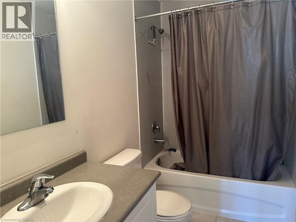 7 Hiscott Drive, Waterdown, Ontario  L8B 0A2 - Photo 13 - 40767045