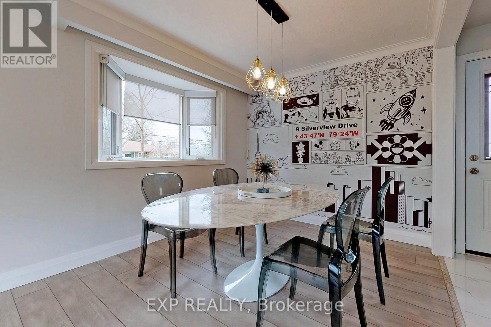 9 Silverview Drive, Toronto, Ontario  M2M 2B2 - Photo 8 - C12490456