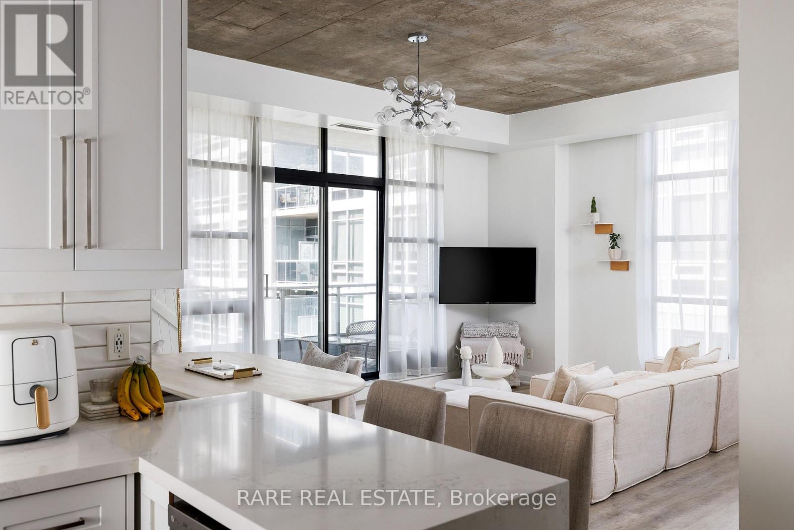 609 - 23 Brant Street, Toronto, Ontario  M5V 2L5 - Photo 5 - C12490632