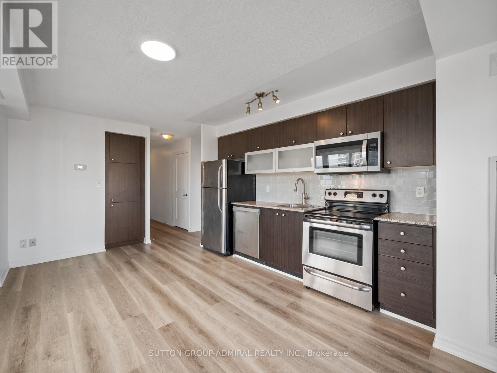 1109 - 2015 Sheppard Avenue E, Toronto, Ontario  M2J 0B3 - Photo 15 - C12490654