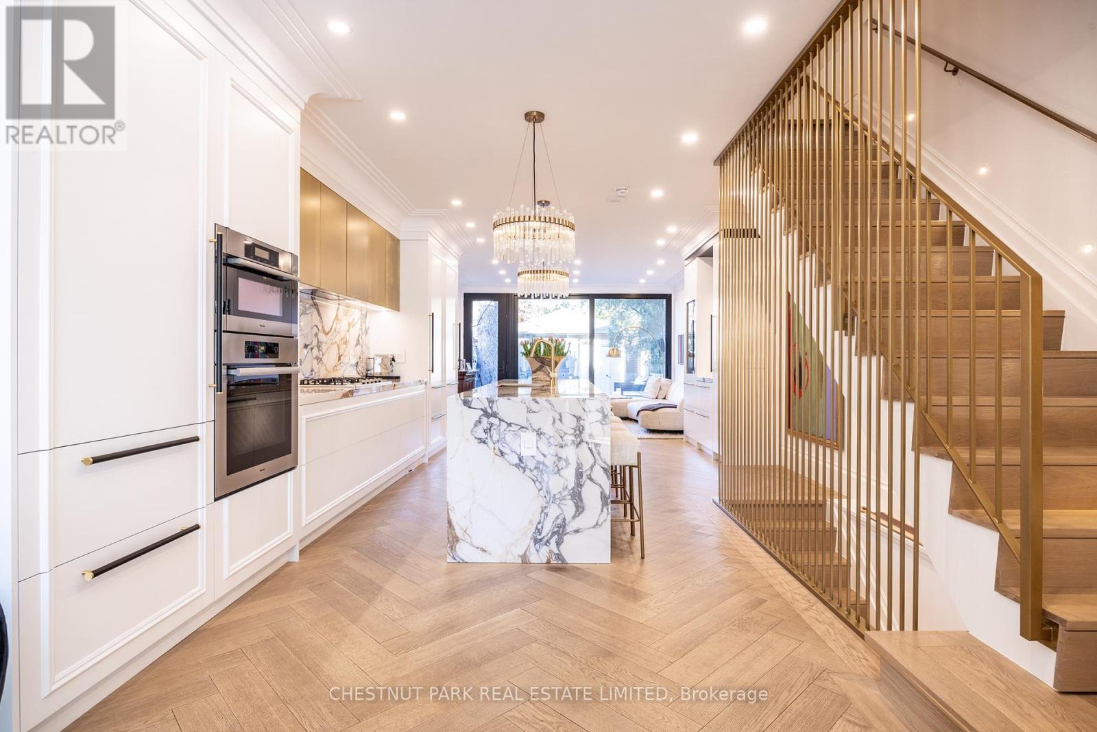 414 Bedford Park Avenue, Toronto, Ontario  M5M 1K1 - Photo 8 - C12490672