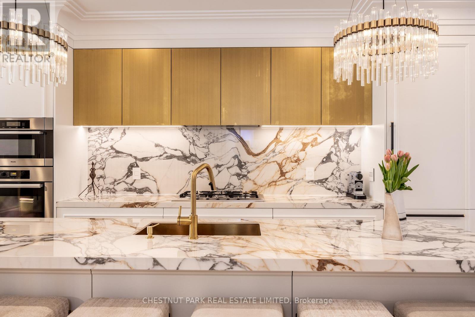 414 Bedford Park Avenue, Toronto, Ontario  M5M 1K1 - Photo 9 - C12490672