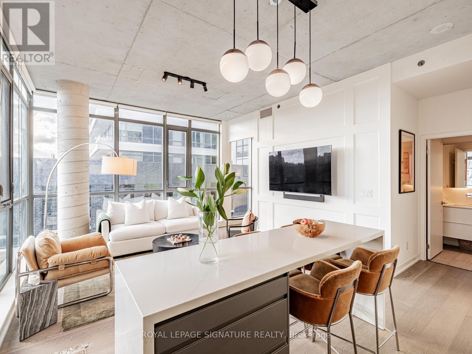 514 - 8 Gladstone Avenue, Toronto, Ontario  M6J 0B3 - Photo 2 - C12490710