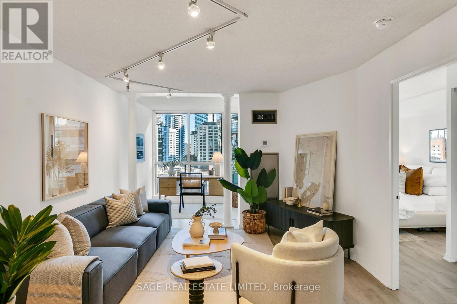 912 - 24 WELLESLEY STREET W, toronto (bay street corridor), Ontario