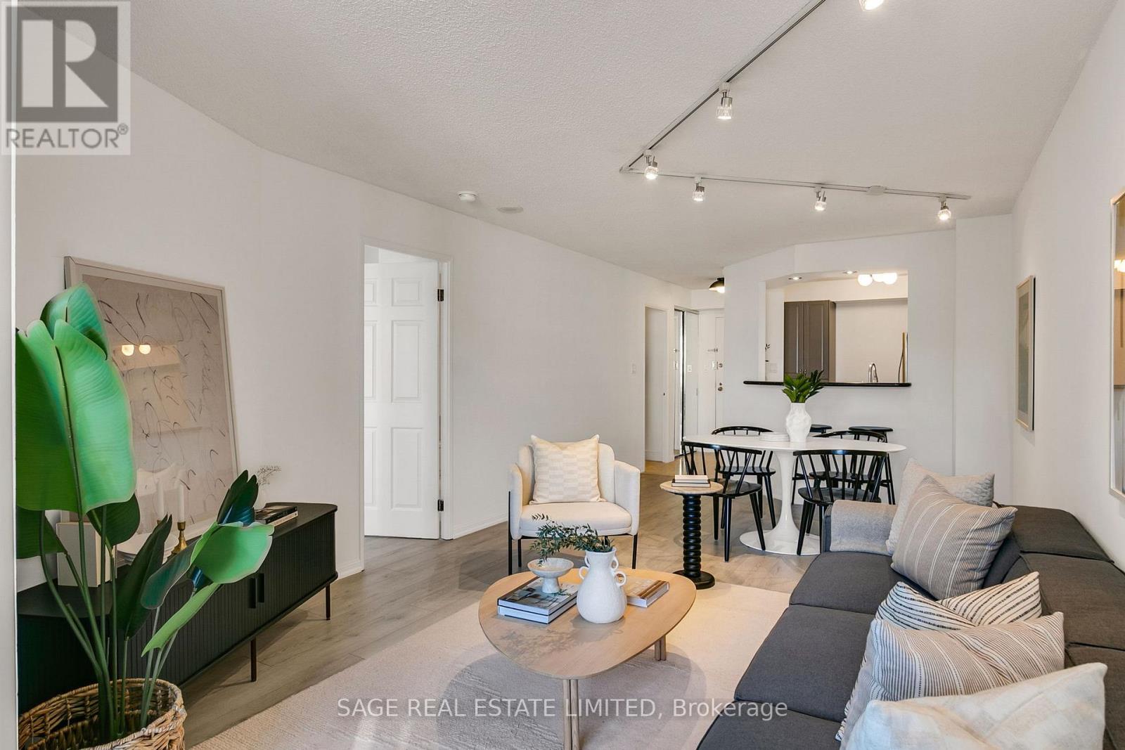 912 - 24 Wellesley Street W, Toronto (Bay Street Corridor), Ontario  M4Y 2X6 - Photo 13 - C12490712