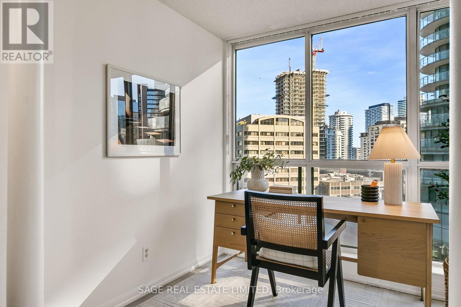 912 - 24 Wellesley Street W, Toronto (Bay Street Corridor), Ontario  M4Y 2X6 - Photo 14 - C12490712