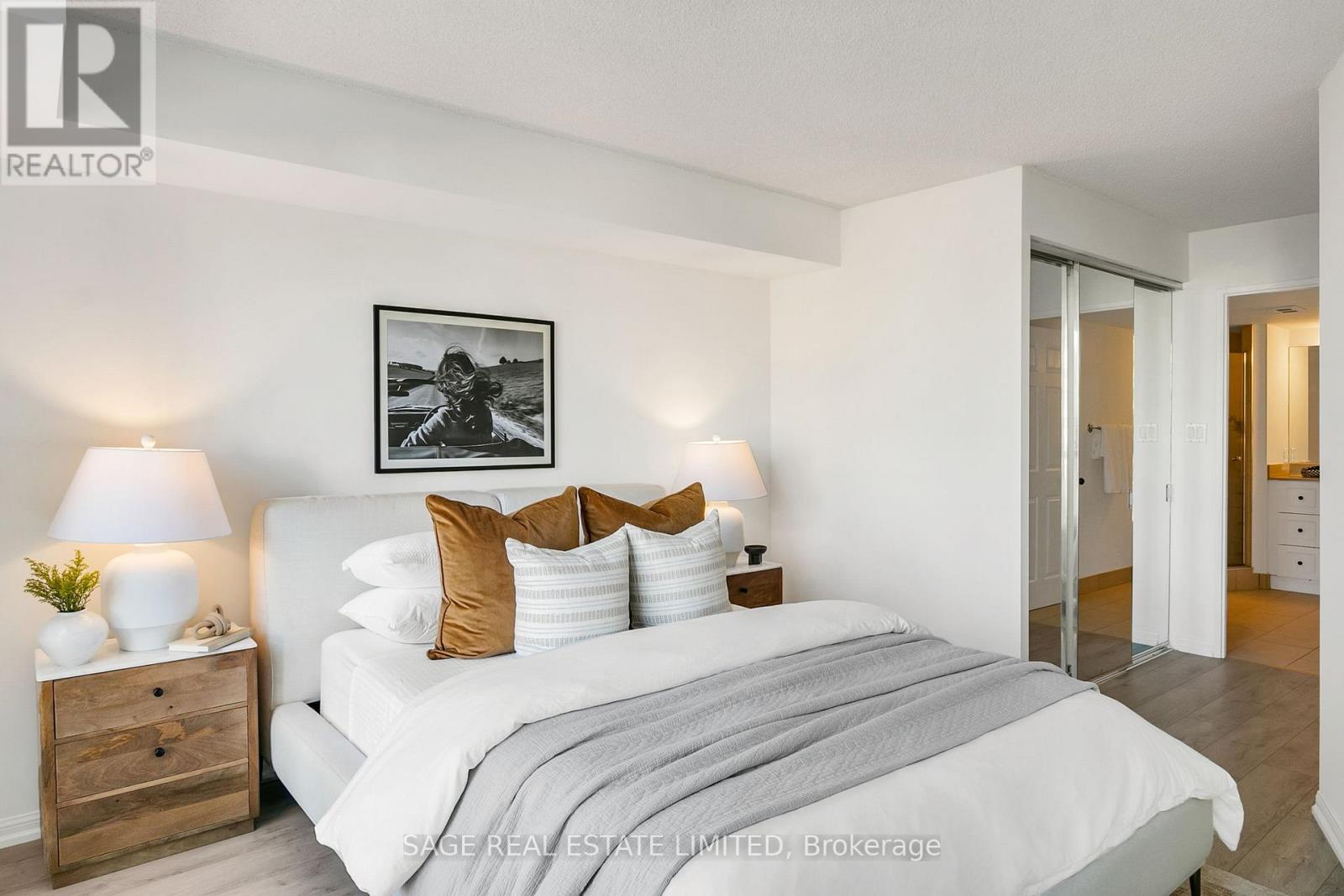 912 - 24 Wellesley Street W, Toronto (Bay Street Corridor), Ontario  M4Y 2X6 - Photo 19 - C12490712