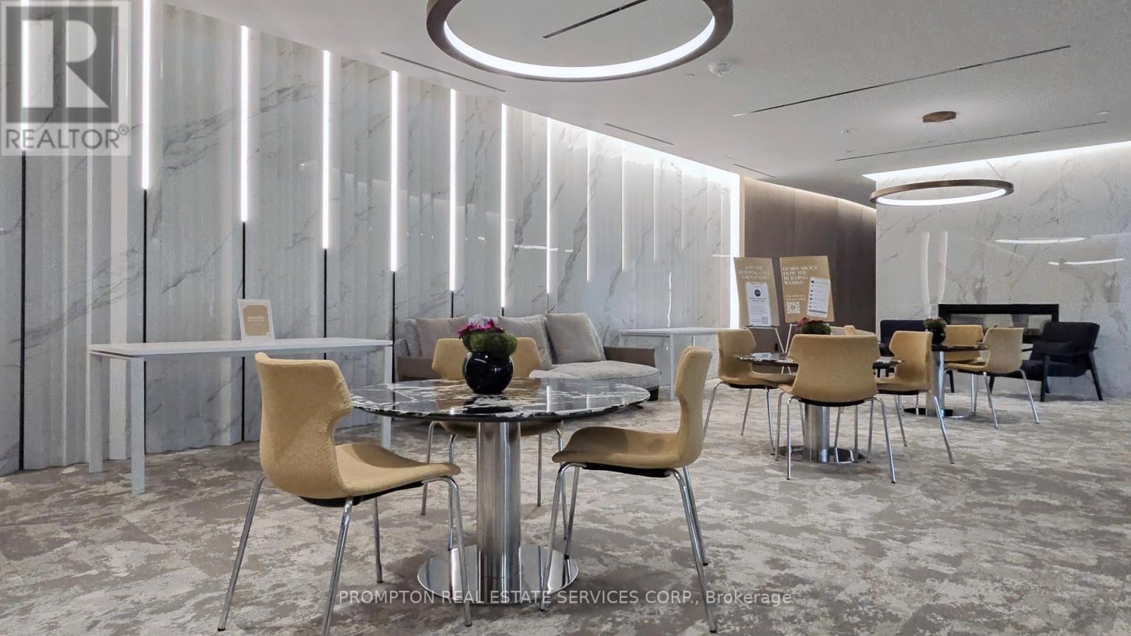 4903 - 3 Concord Cityplace Way, Toronto, Ontario  M5V 0X4 - Photo 3 - C12490740