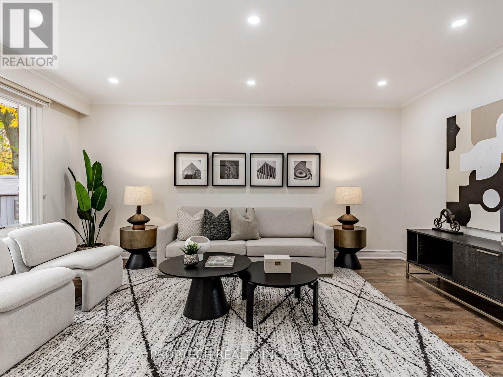 16 Shaunavon Heights Crescent, Toronto, Ontario  M3A 2P4 - Photo 10 - C12490758