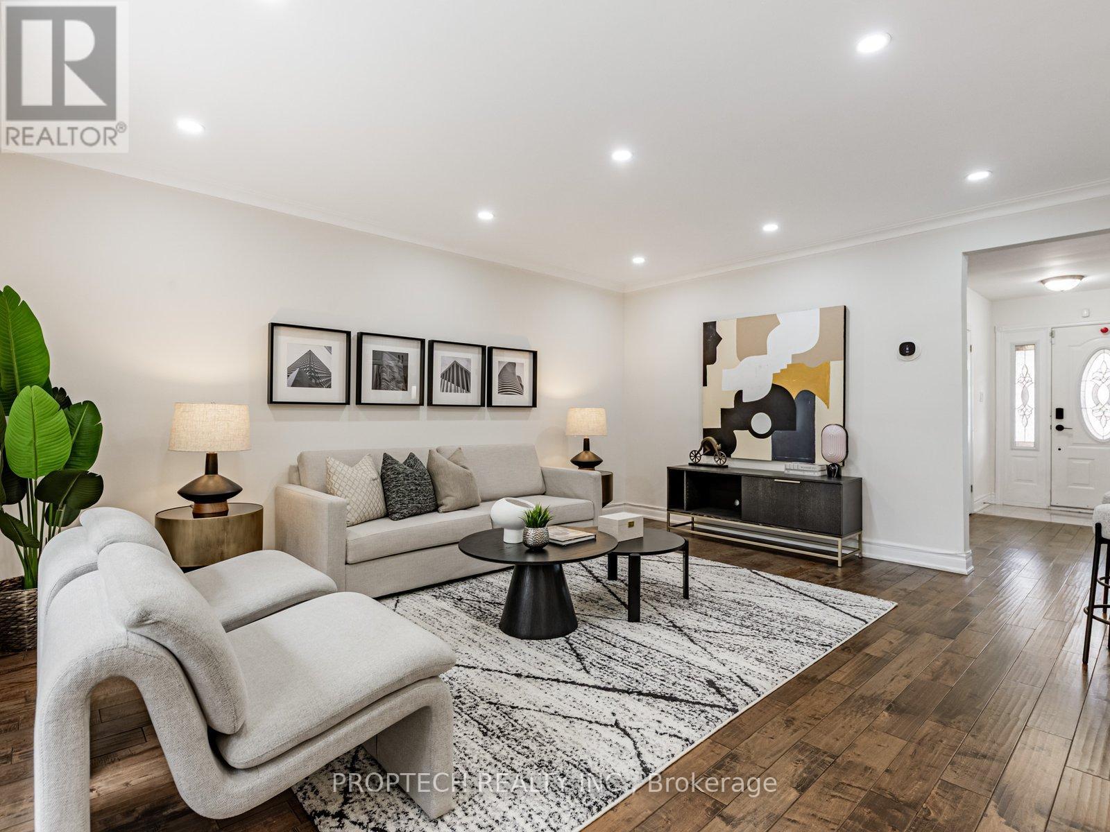 16 Shaunavon Heights Crescent, Toronto, Ontario  M3A 2P4 - Photo 11 - C12490758