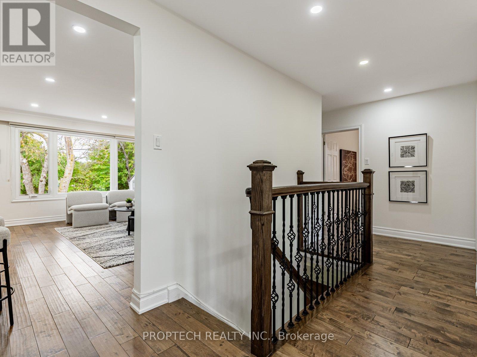 16 Shaunavon Heights Crescent, Toronto, Ontario  M3A 2P4 - Photo 14 - C12490758