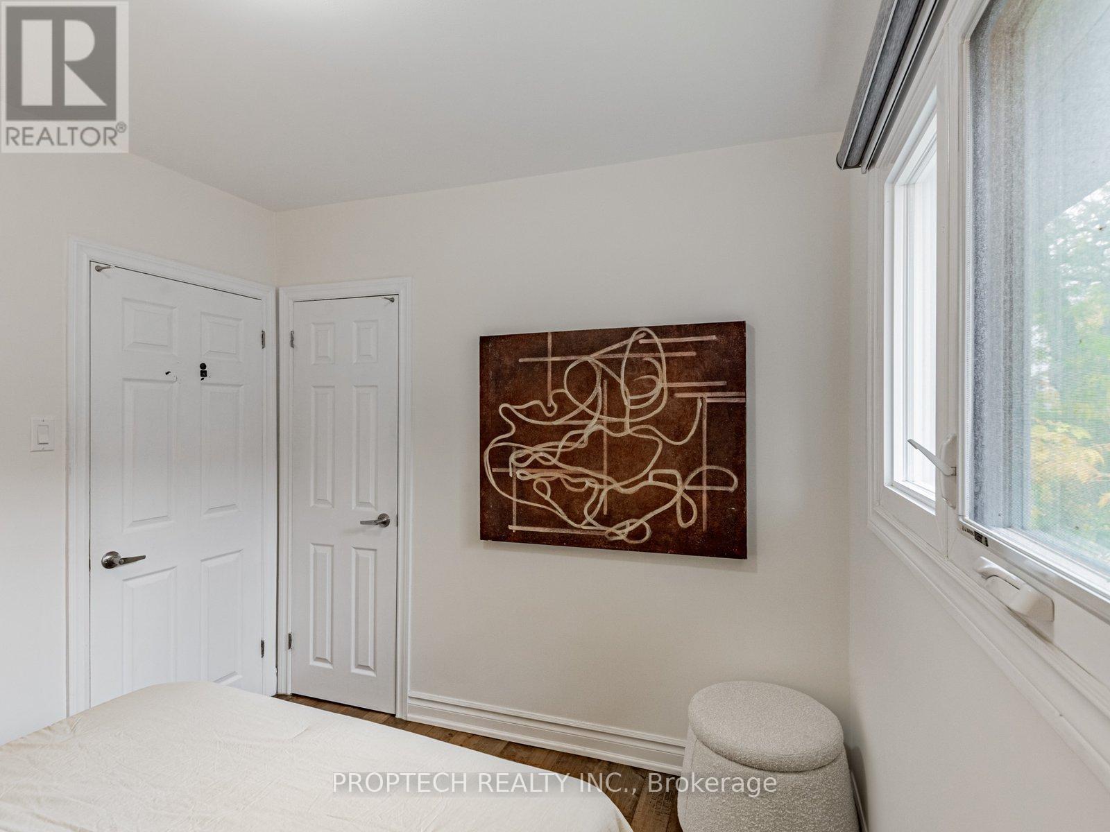 16 Shaunavon Heights Crescent, Toronto, Ontario  M3A 2P4 - Photo 20 - C12490758