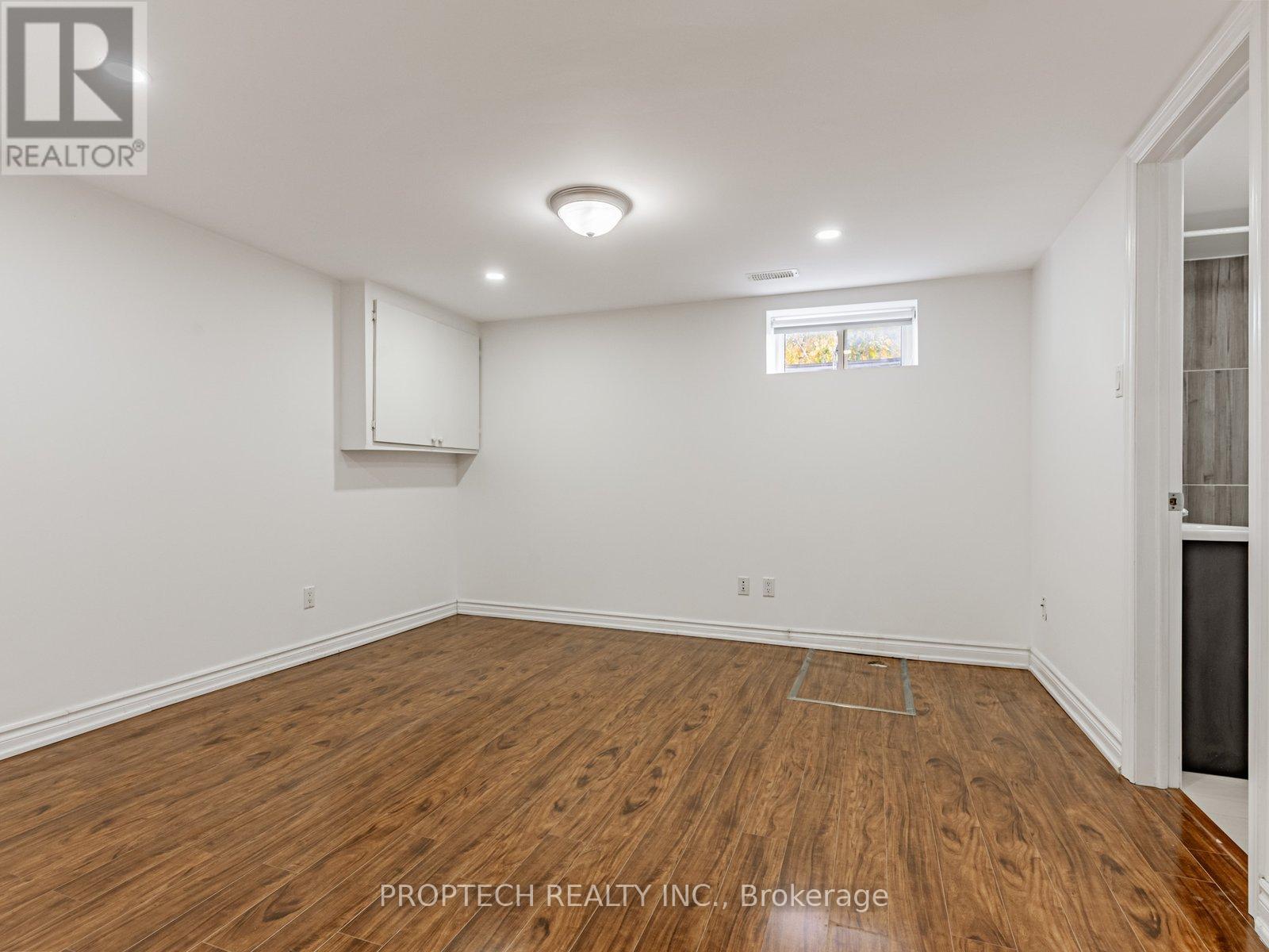 16 Shaunavon Heights Crescent, Toronto, Ontario  M3A 2P4 - Photo 28 - C12490758