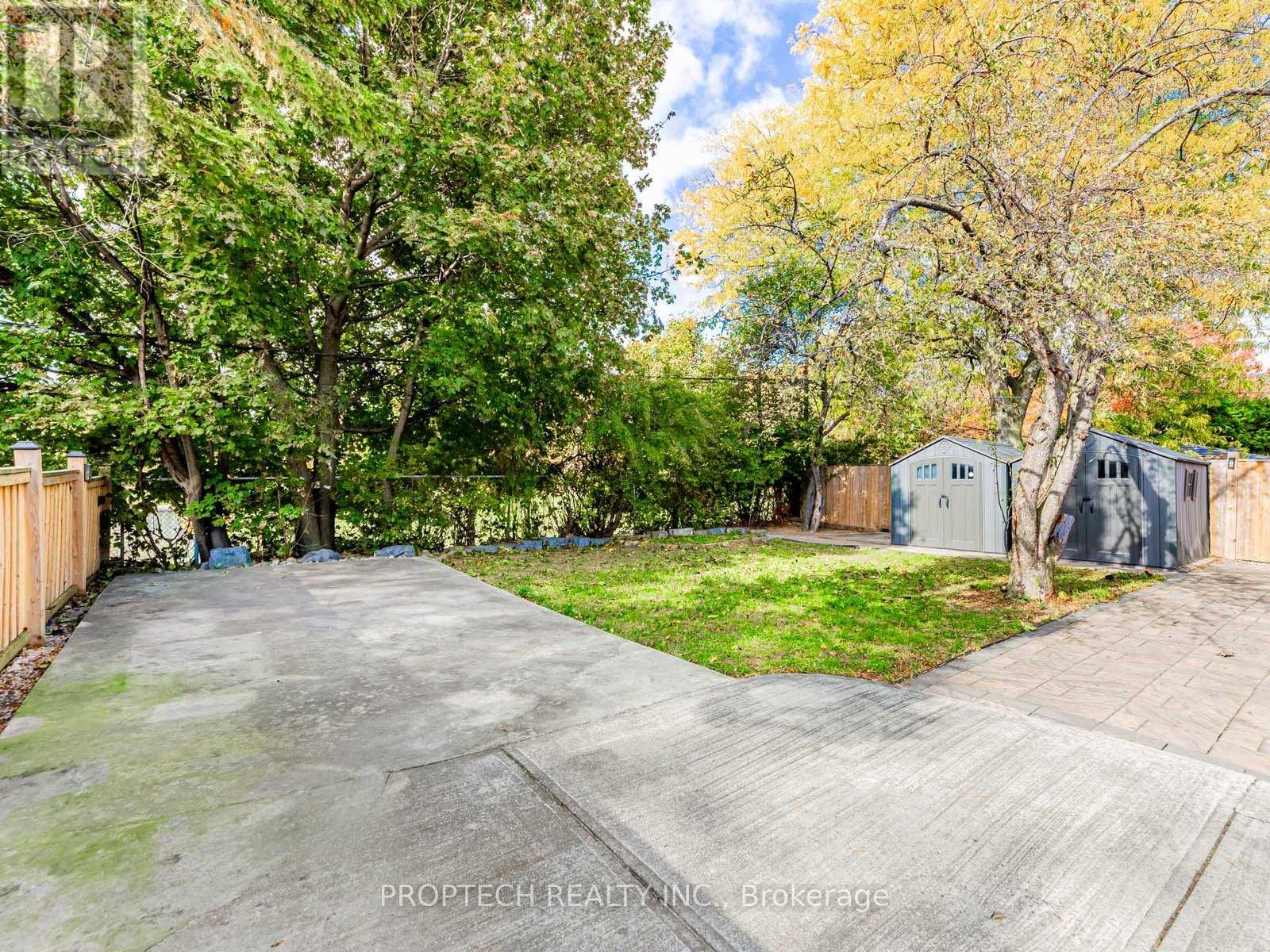 16 Shaunavon Heights Crescent, Toronto, Ontario  M3A 2P4 - Photo 32 - C12490758