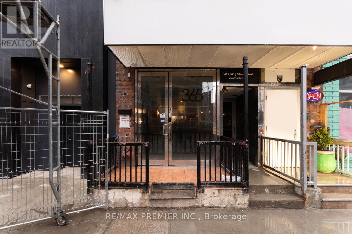 Main Floor - 365 King Street W, Toronto, Ontario  M5V 1K1 - Photo 3 - C12490818