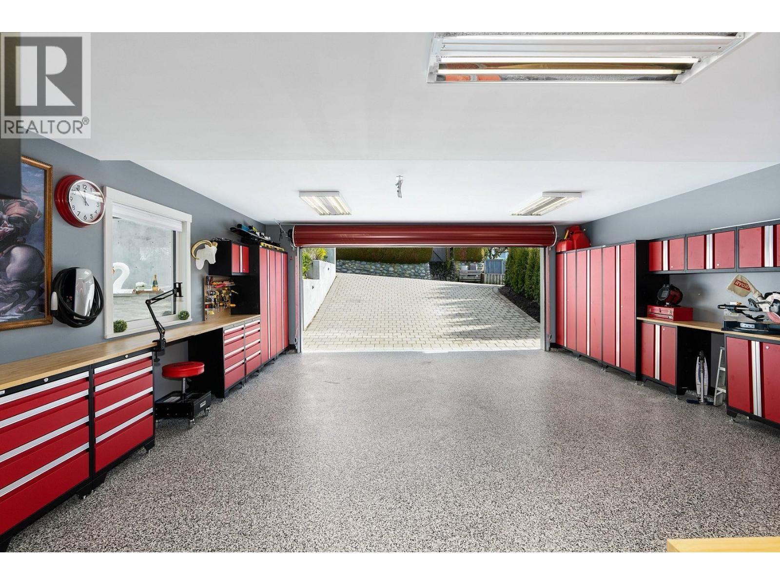 1388 21st Street, West Vancouver, British Columbia  V7V 4B3 - Photo 30 - R3063249