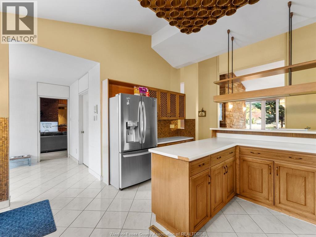 3691 Victoria, Windsor, Ontario  N9E 3L6 - Photo 12 - 25027556