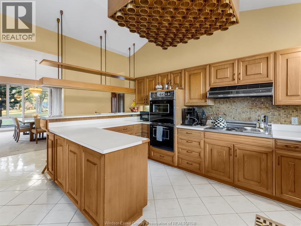 3691 Victoria, Windsor, Ontario  N9E 3L6 - Photo 11 - 25027556