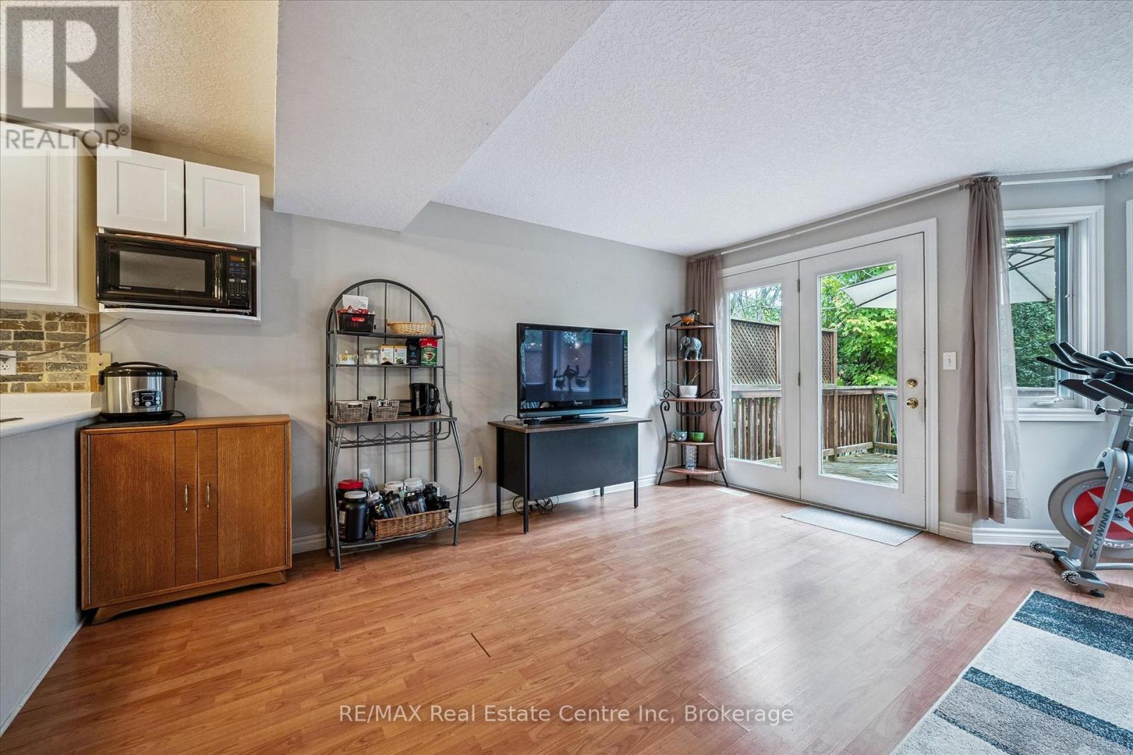 125 Rodgers Road, Guelph, Ontario  N1G 4Z6 - Photo 11 - X12490960