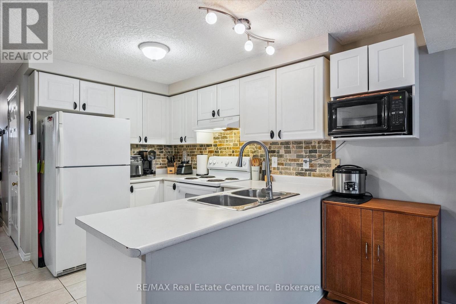 125 Rodgers Road, Guelph, Ontario  N1G 4Z6 - Photo 13 - X12490960