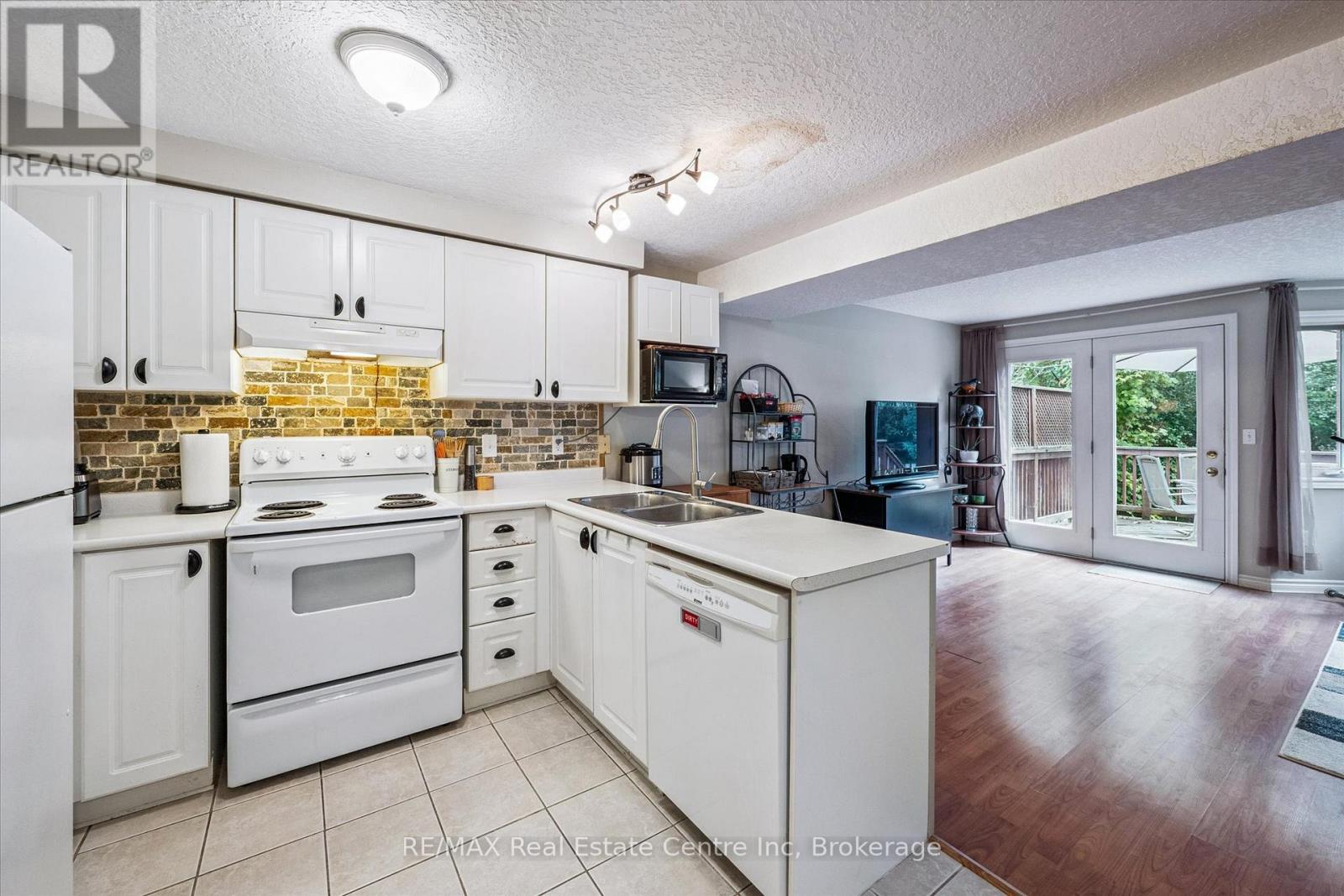 125 Rodgers Road, Guelph, Ontario  N1G 4Z6 - Photo 14 - X12490960