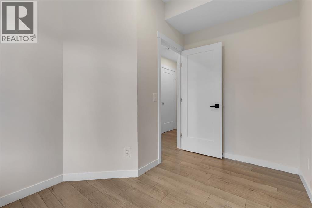 514 Greenbriar Common Nw, Calgary, Alberta  T3B 6J3 - Photo 15 - A2263298