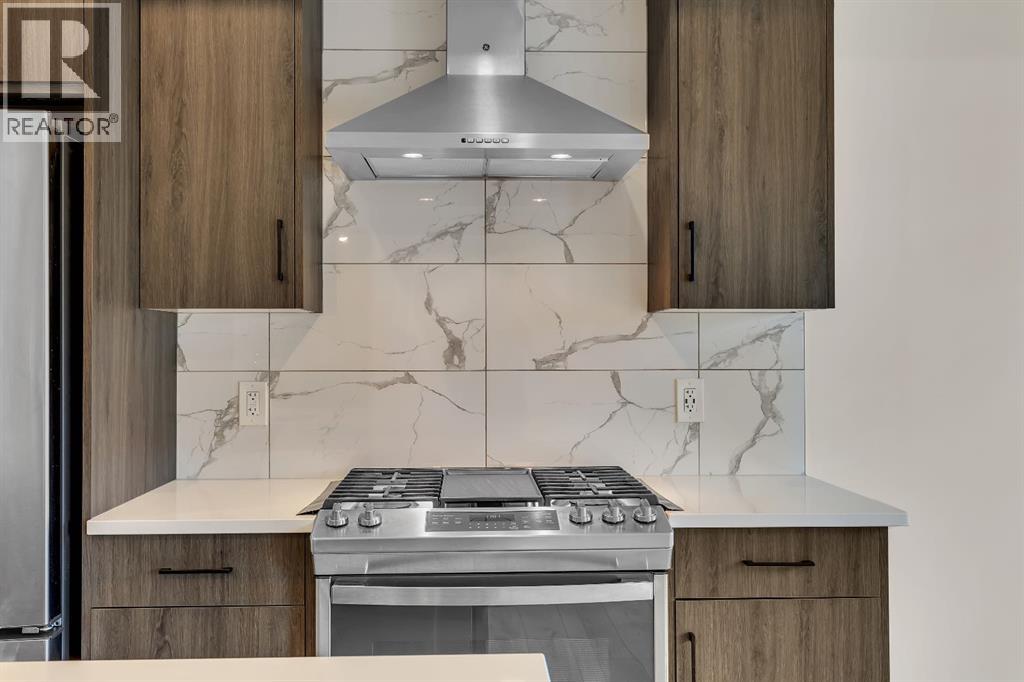 514 Greenbriar Common Nw, Calgary, Alberta  T3B 6J3 - Photo 2 - A2263298