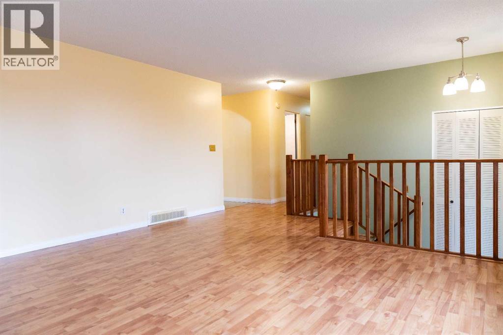 21 Watson Street, Red Deer, Alberta  T4N 5X7 - Photo 7 - A2267608