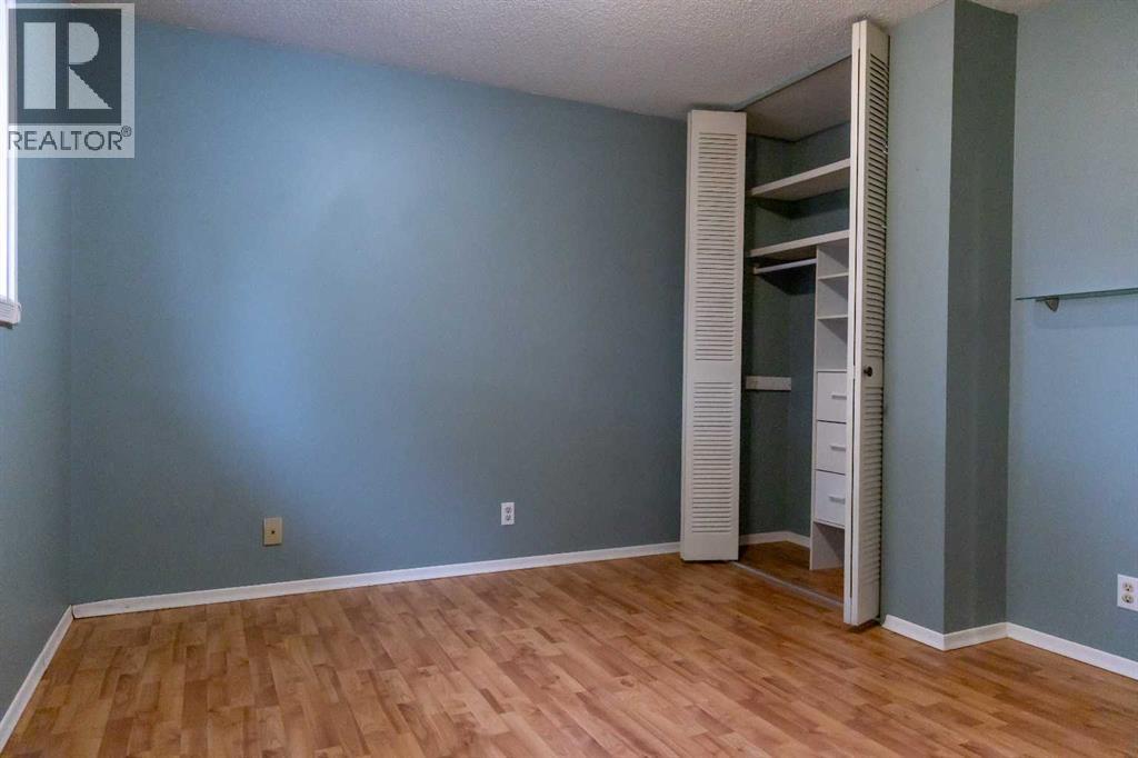 21 Watson Street, Red Deer, Alberta  T4N 5X7 - Photo 21 - A2267608