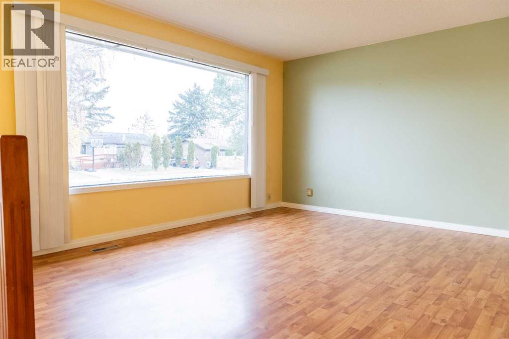 21 Watson Street, Red Deer, Alberta  T4N 5X7 - Photo 6 - A2267608