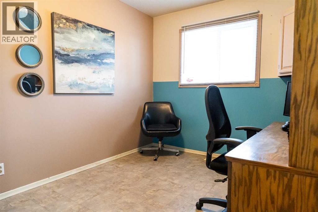 21 Watson Street, Red Deer, Alberta  T4N 5X7 - Photo 25 - A2267608