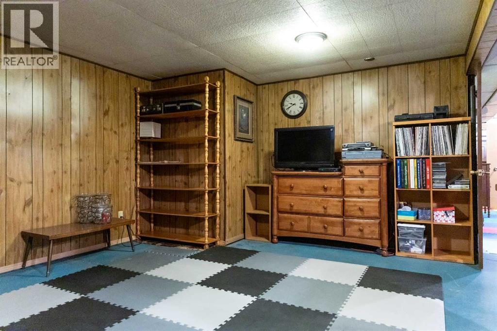 21 Watson Street, Red Deer, Alberta  T4N 5X7 - Photo 32 - A2267608