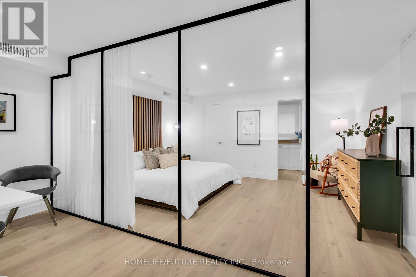 102 - 660 Pape Avenue, Toronto, Ontario  M4K 3S5 - Photo 11 - E12490480