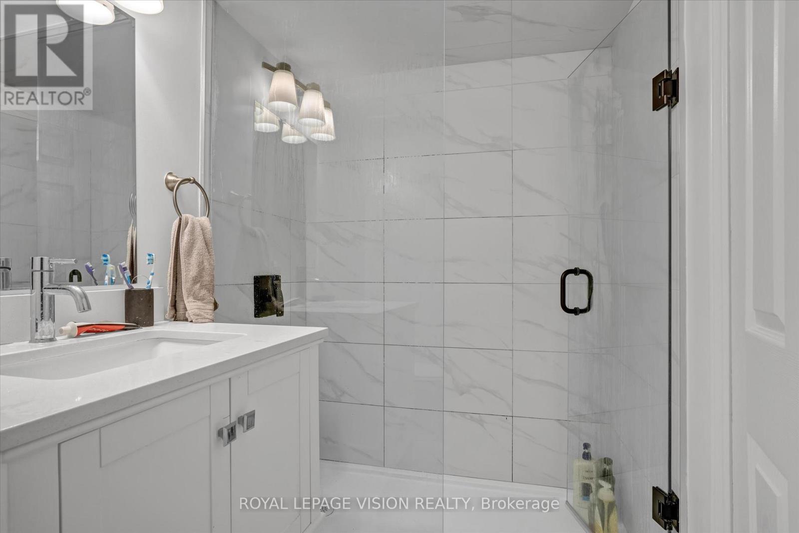 1330 Aldergrove Drive, Oshawa, Ontario  L1K 2Y6 - Photo 46 - E12490726