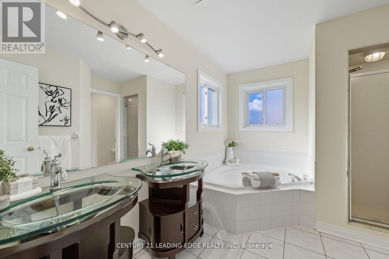 2308 Abbott Crescent, Pickering, Ontario  L1X 2T5 - Photo 18 - E12490814