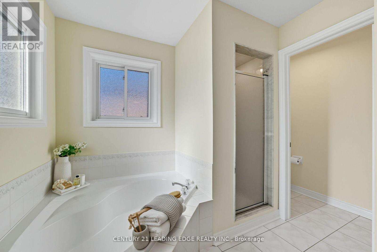 2308 Abbott Crescent, Pickering, Ontario  L1X 2T5 - Photo 19 - E12490814