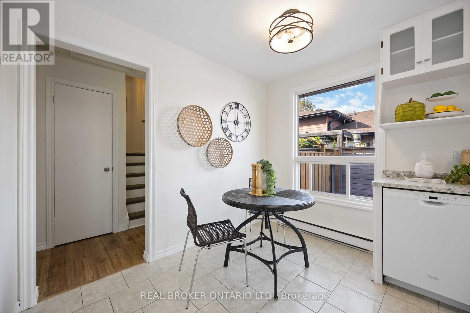 602 Dorchester Drive, Oshawa, Ontario  L1J 6L5 - Photo 10 - E12490840