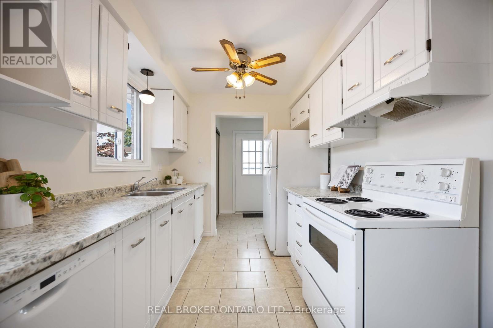 602 Dorchester Drive, Oshawa, Ontario  L1J 6L5 - Photo 11 - E12490840