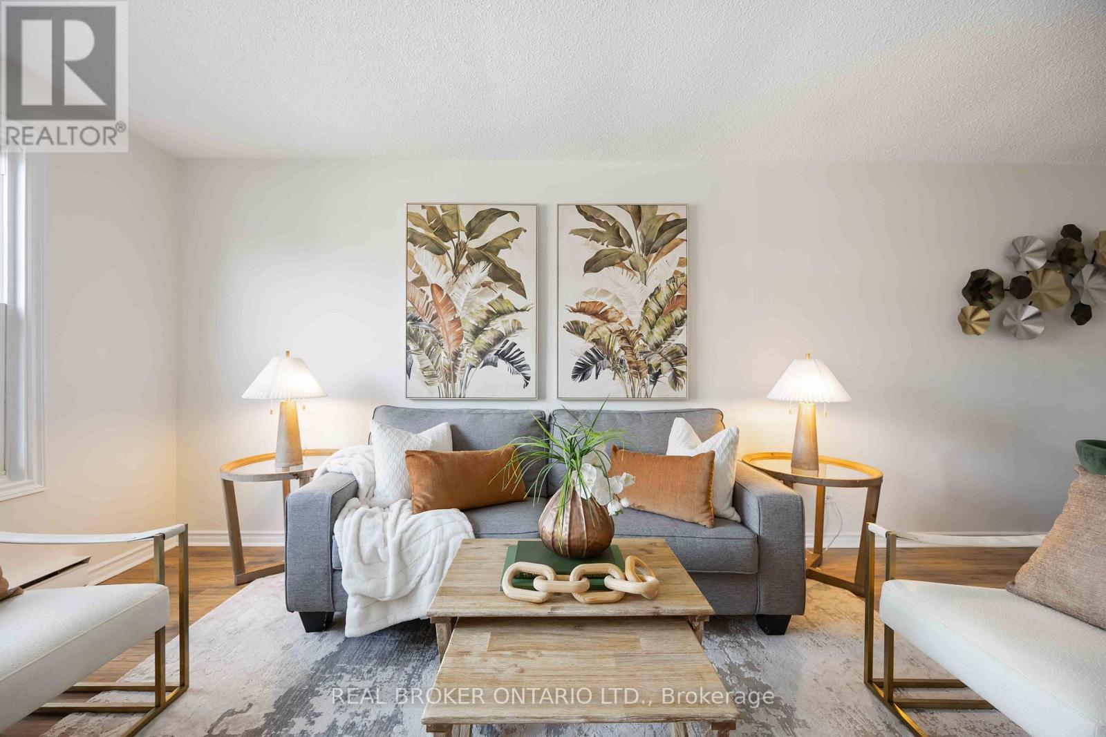 602 Dorchester Drive, Oshawa, Ontario  L1J 6L5 - Photo 4 - E12490840